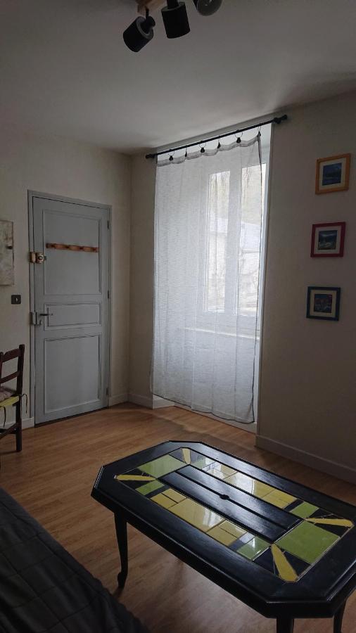 Appartement Dans Ancienne Maison Pyreneenne. Cadéac Εξωτερικό φωτογραφία