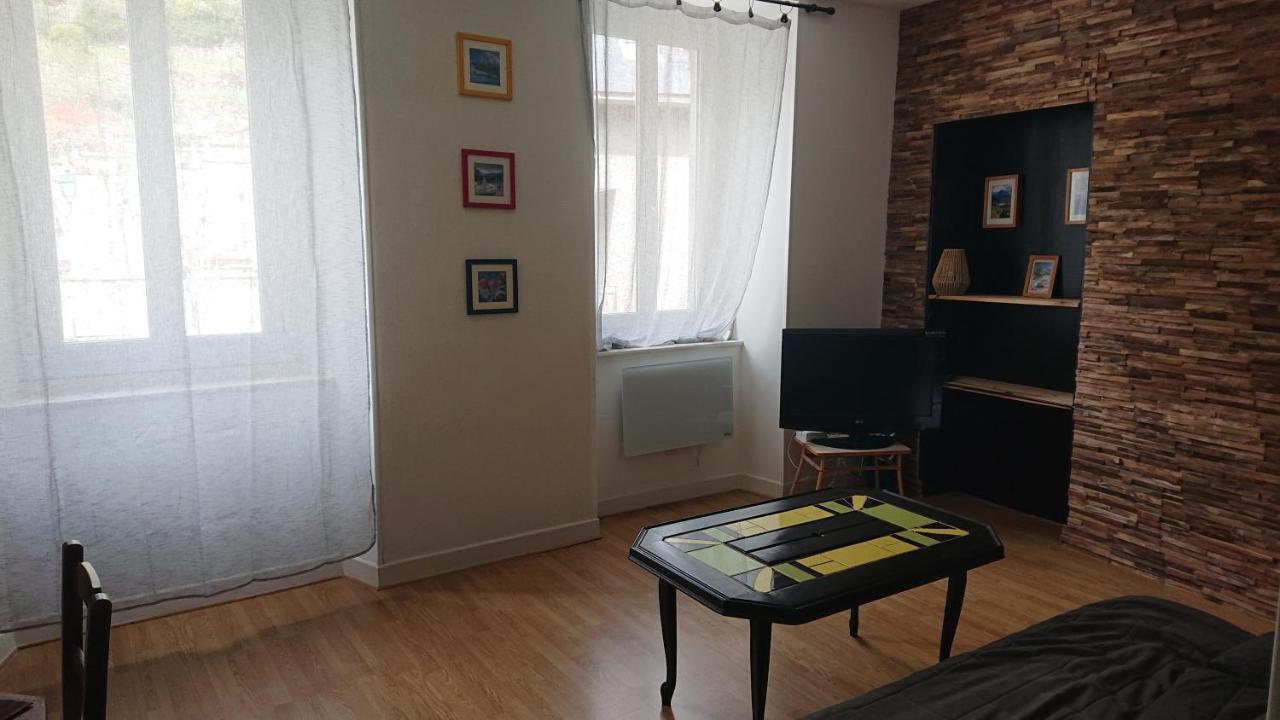 Appartement Dans Ancienne Maison Pyreneenne. Cadéac Εξωτερικό φωτογραφία